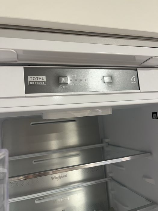 Frigorífico Combinado Encastrável Whirlpool WHC20 T352 No Frost