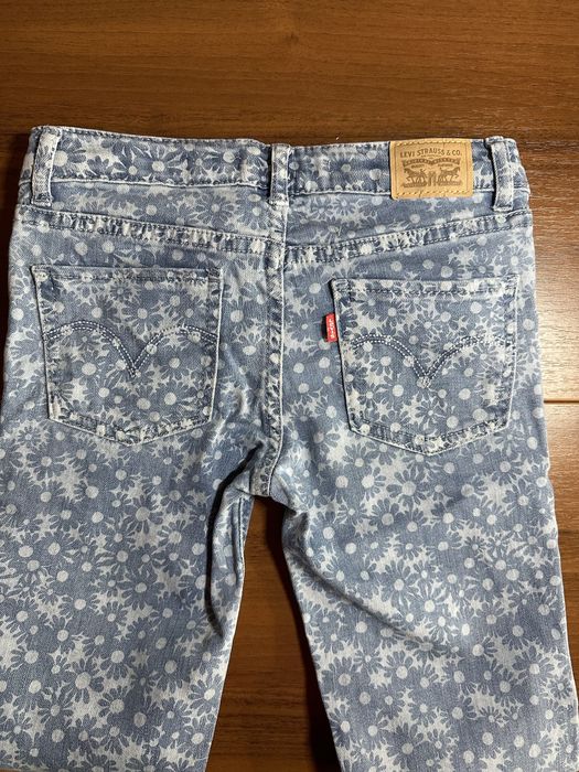 Джинсы Levi’s
