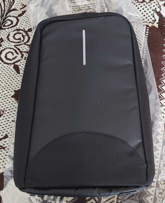 CoolBELL plecak antykradzieżowy na laptopa port ładowania USB