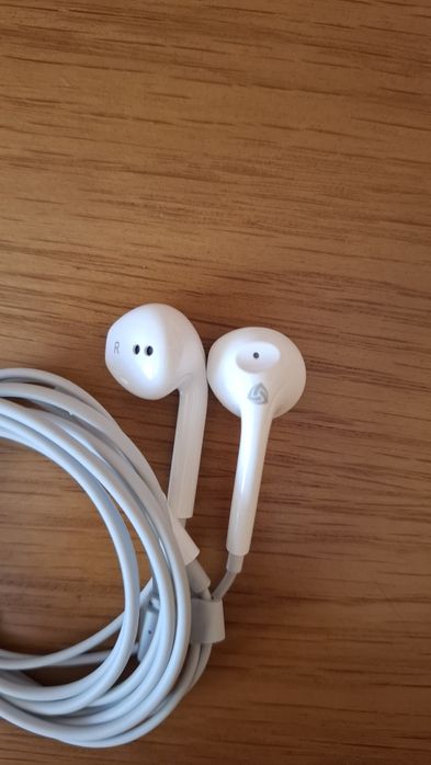 Phones ludos com fio novos