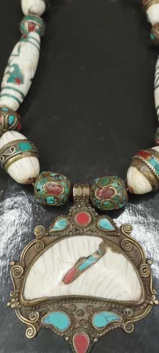 Колье бирюза кораллы