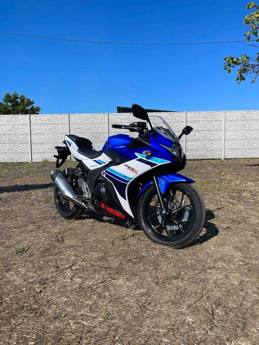 Мотоцикл Suzuki GSX250R