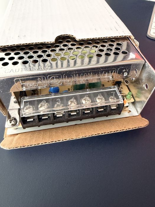 Fonte de alimentação - 220v para 12v