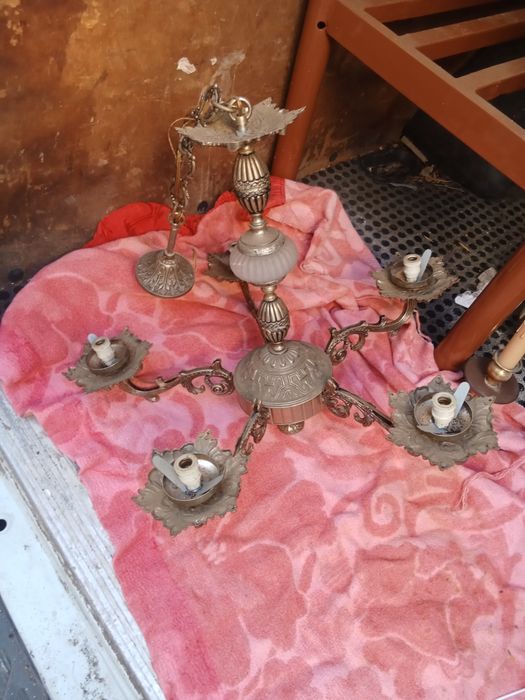 Vendo para desocupar espaço