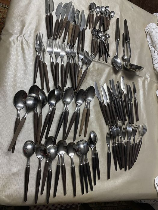 Faqueiro / madeira/100 peças