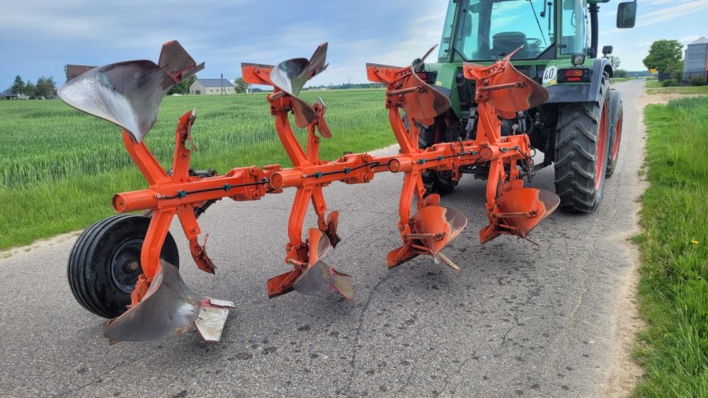 Pług obrotowy Kuhn Multi-Master 111