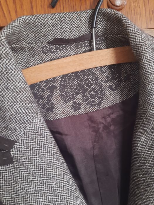 Żakiet  6% jedwab ,45 % woll,  marki Gerry Weber 44