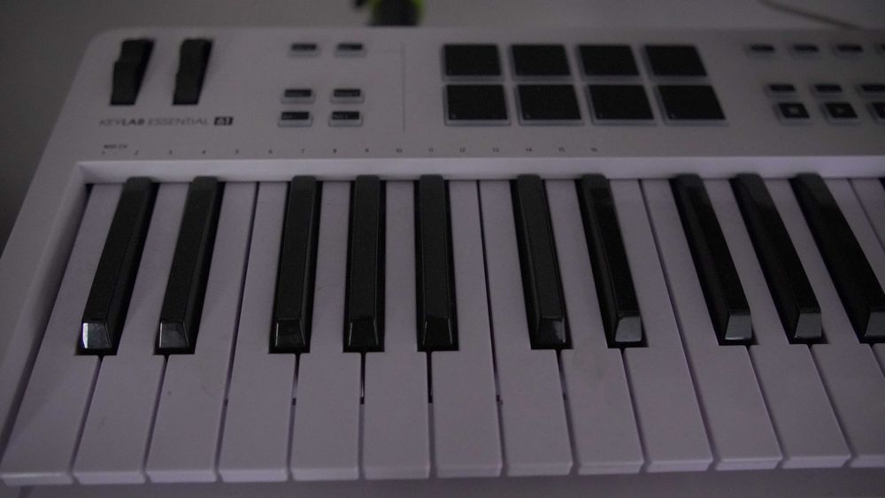 Arturia KeyLab Essential 61 | SOMENTE VENDA