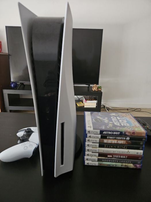 PS5 com leitor de disco + jogos