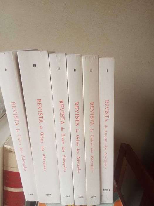 7 livros - Revista da Ordem dos advogados. Preço mínimo e conjunto