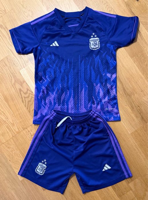 Дитяча футбольна форма збірної Аргентини adidas на 7-9 років