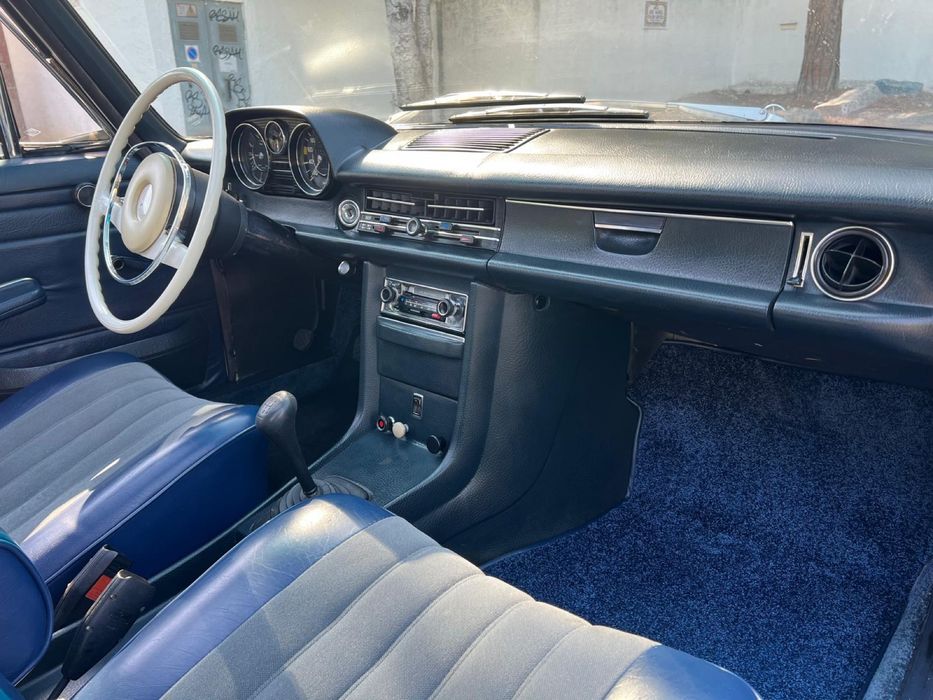 Mercedes Benz 220/8 W115 Gasolina Nacional