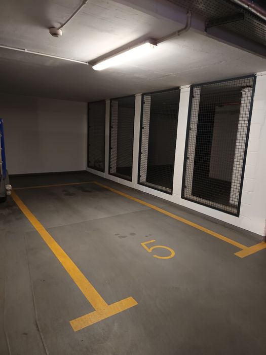 Przestronne miejsce parkingowe w garażu podziemnym na  os. Wilno. - Widok 3