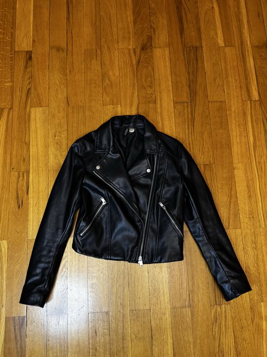 Косуха кожанка чорная черная коротка H&M