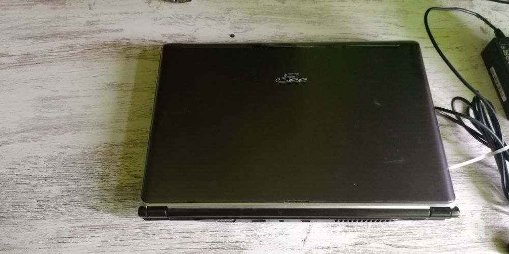 ASUS Eee PC 1002HA