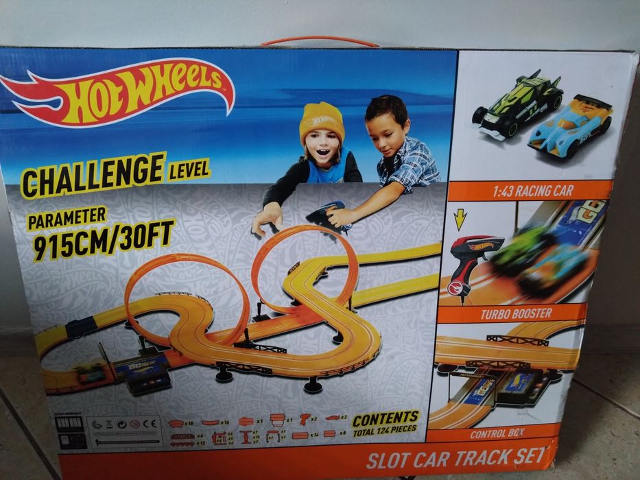 Podwójny tor samochodowy zdalniesterowany Hot Wheels 2x 915cm