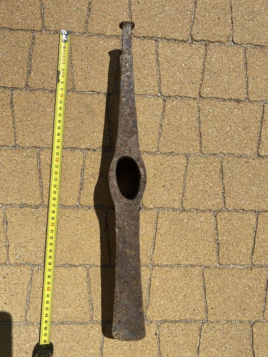 Kilof stary z okresu Prl