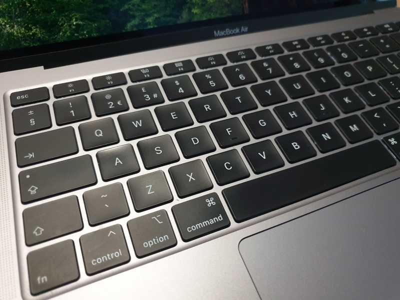 Laptop MacBook Apple a2179  Zadbany Bateria Ok