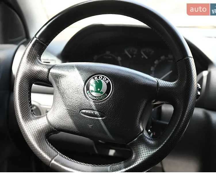 автомобіль Skoda Octavia 2008