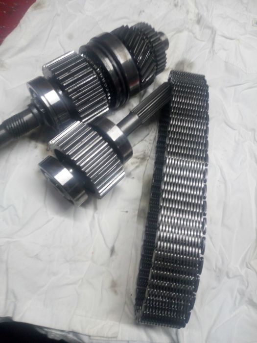 Łańcuch reduktora pajero 1 i 2 koła wałki