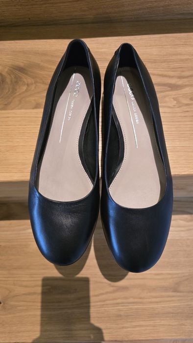 Balerinki Ecco  czarne skórzane 39