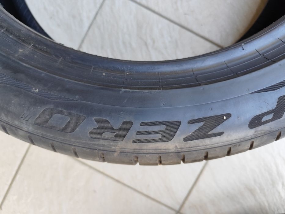 Pneus 235/50r19 Pirelli Pzero PZ4 MO 90% piso