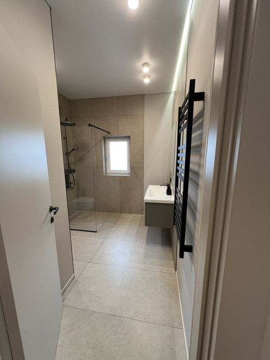 Продаж сучасного таунхаусу