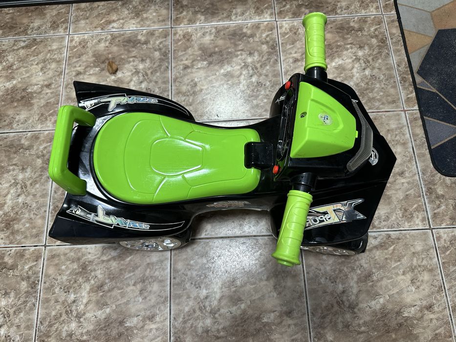 Мотоцикл-толокар