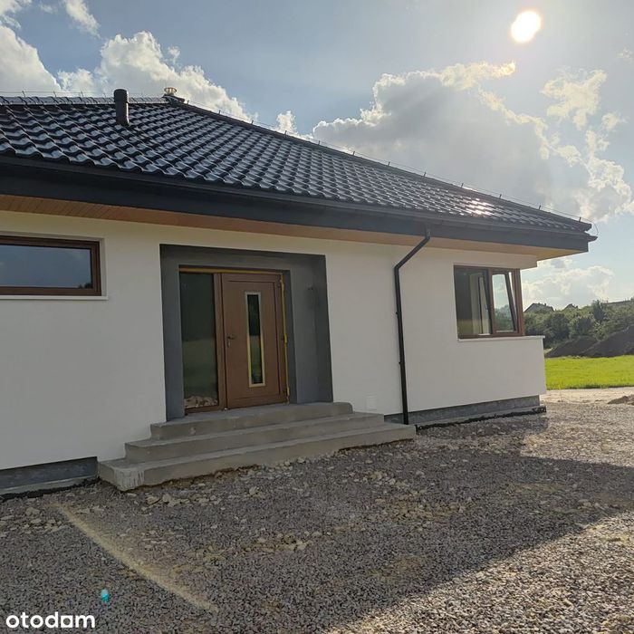 Nowy dom energooszczędny, działka 20 arów w spokojnej okolicy.