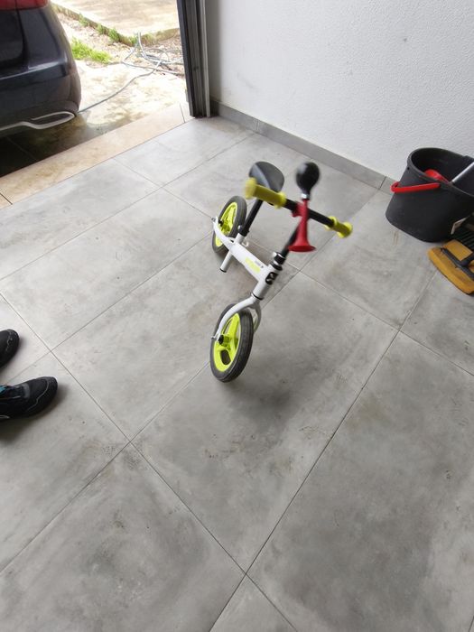 Bicicleta sem rodas / Bicicleta Lady Bug