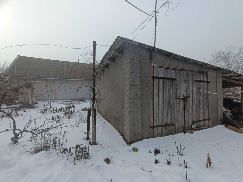 Продам часть дома со своим двором в Одесской области ( Лиманское)