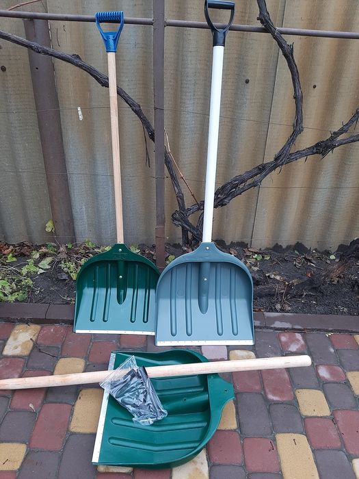 Лопаты для уборки снега