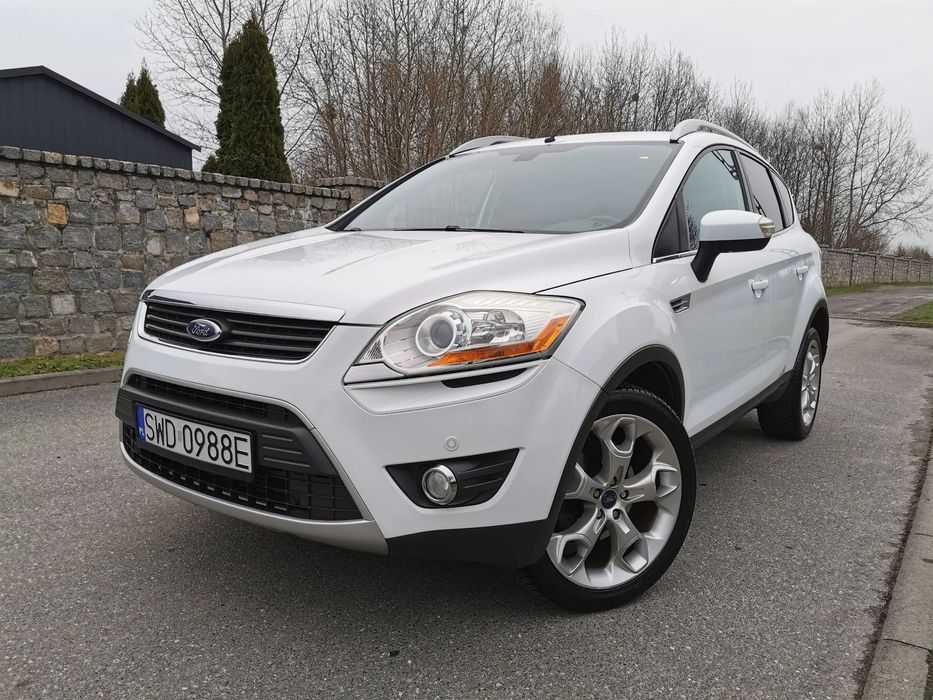 Ford Kuga Titanium,Xenon,Navi,Półskóra,Alu19,2xPDC,Hak,Serwis,Rej.PL,Super stan!