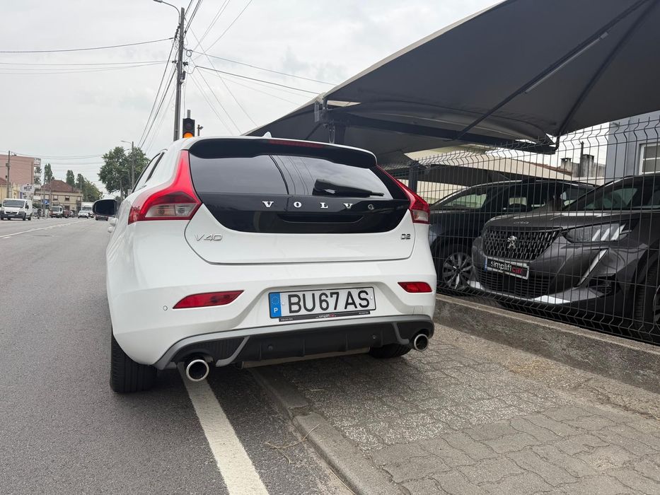 Volvo V40 1.6 d2 R-Design