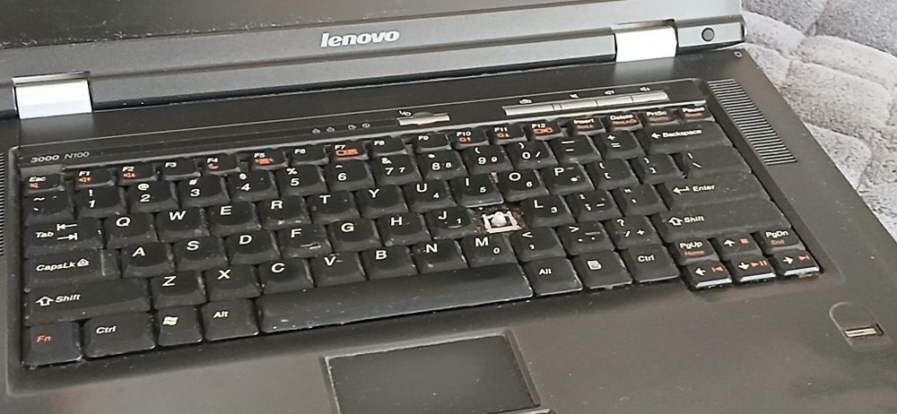 Sprzedam laptopa na części