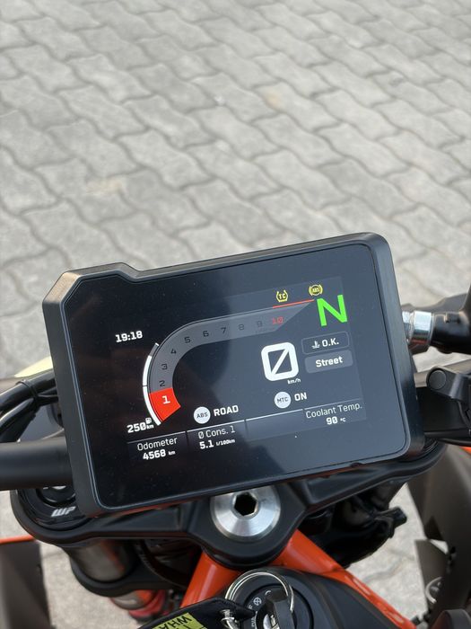 KTM DUKE 390 2024 (full extras)
