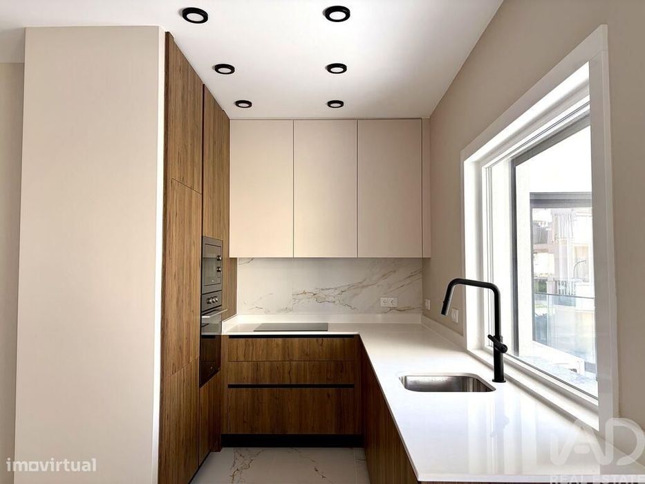 Apartamento T2 em Armação de Pêra de 87,00 m2