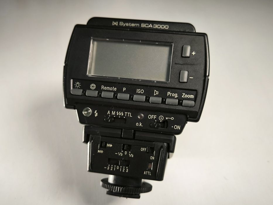 Kit - Nikon D40 + Cosina 19-35 + Nikkor 24+105 + Flash Metz