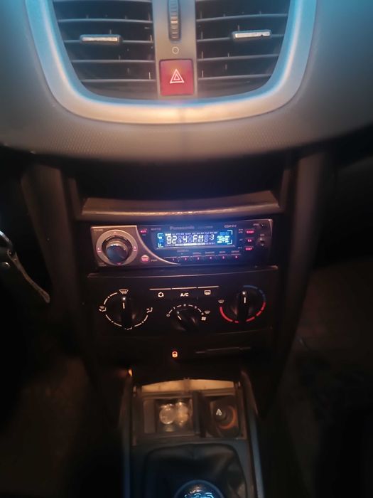 Продам авто Peugeot 207