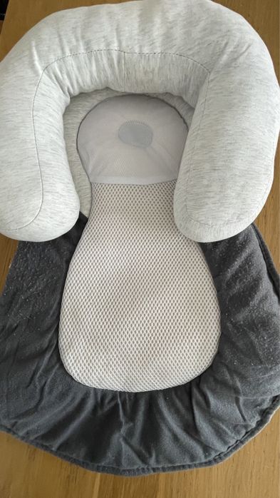 Ninho/almofada de bébè