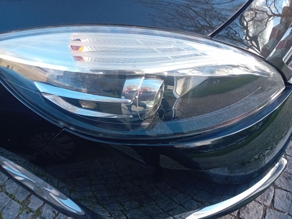 Farol direito Renault Grand Scenic III