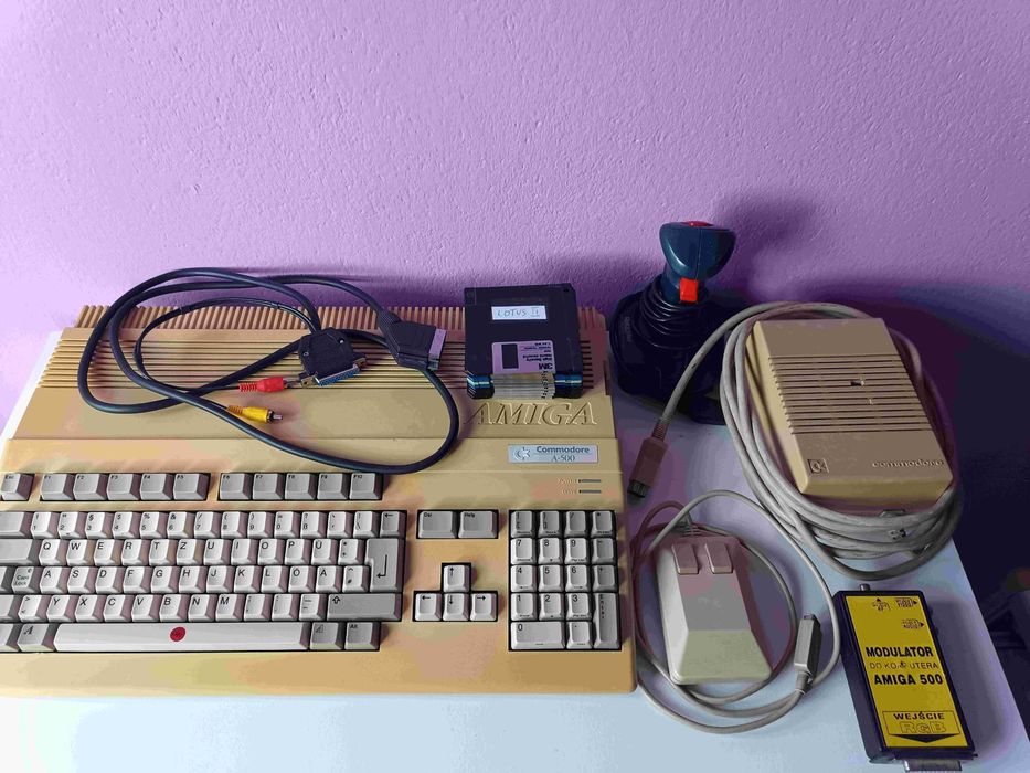 Commodore Amiga 500 Rev 8A Red Led 1MB