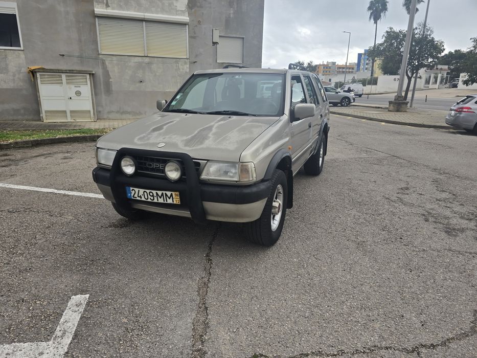 Opel Frontera 2.5
