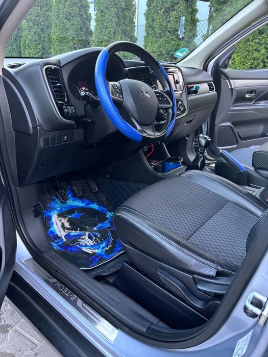 Mitsubishi Outlander 3