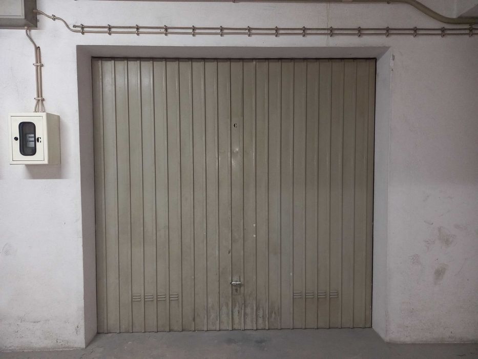 Garagem • Pinhal Novo • Excelente Localização
