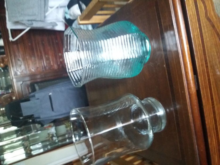 Duas jarras diferentes mas bonitas