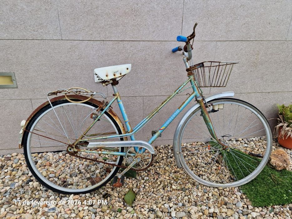 Bicicleta para venda visto não ser usada