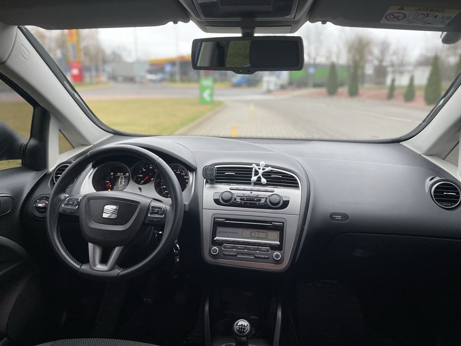 SEAT ALTEA XL 2015 продам авто