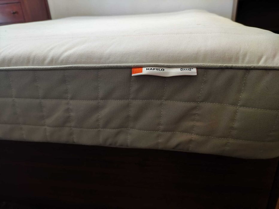Colchão de casal Ikea: praticamente novo.