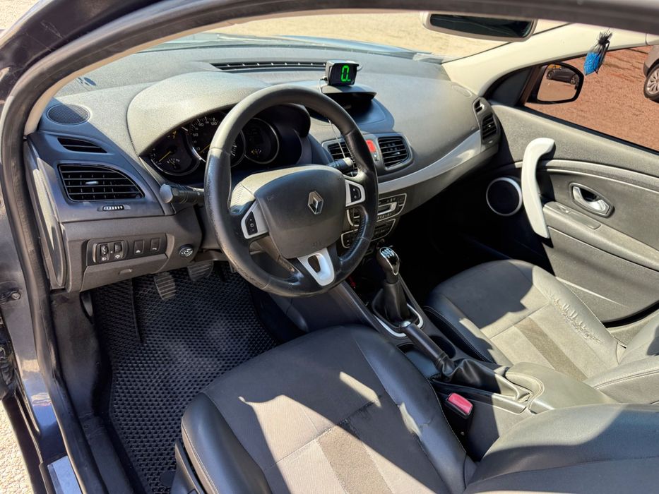 Renault Fluence 2011